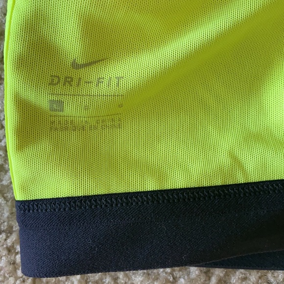 Bundle of 3 Nike sports bras - Picture 5 of 15